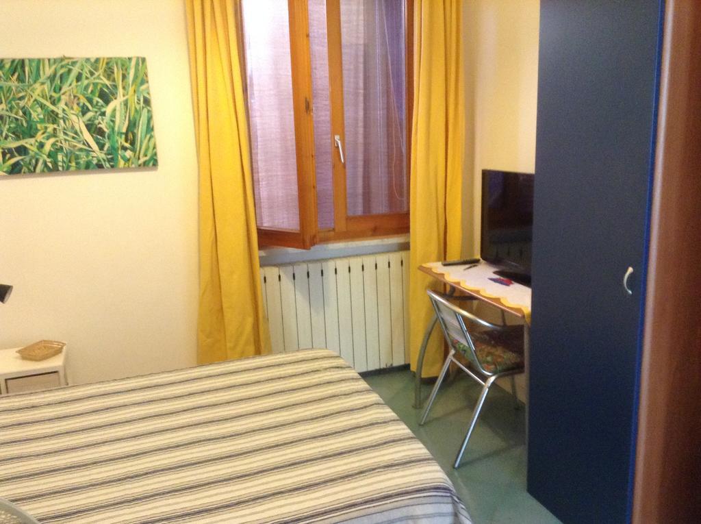 לינה וארוחת בוקר וירג'יו Casa Fornaciari מראה חיצוני תמונה